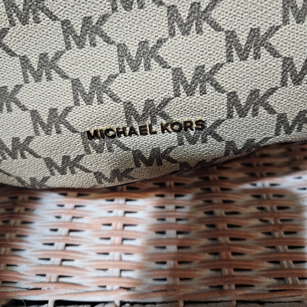 Michael Kors Cream and Brown Signature Shoulder Bag